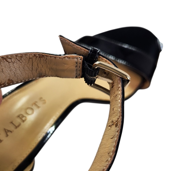 Women's 7 M Talbots Black Patent Leather Ankle Strap Sandals Heels Pump 2.5" - Picture 11 of 12